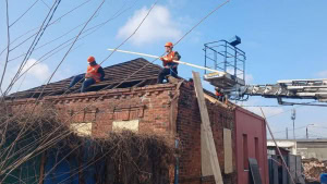 Зображення до посту: Російські обстріли в березні пошкодили понад 200 будинків у Харкові — міськрада