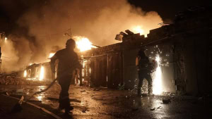 Зображення до посту: Російський агресор вдарив дронами та ракетами по Києву: щонайменше восьмеро загиблих