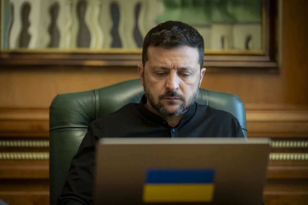 Зображення до:  В Україні перенесли День захисту дітей — президент підписав указ