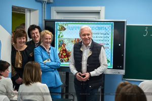 Зображення до посту: Харківська міськрада хоче витратити мільйон на медалі школярів з привітанням Терехова