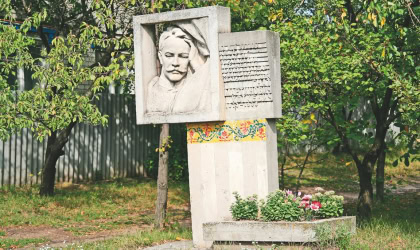 34 Кімната-музей Гната Хоткевича