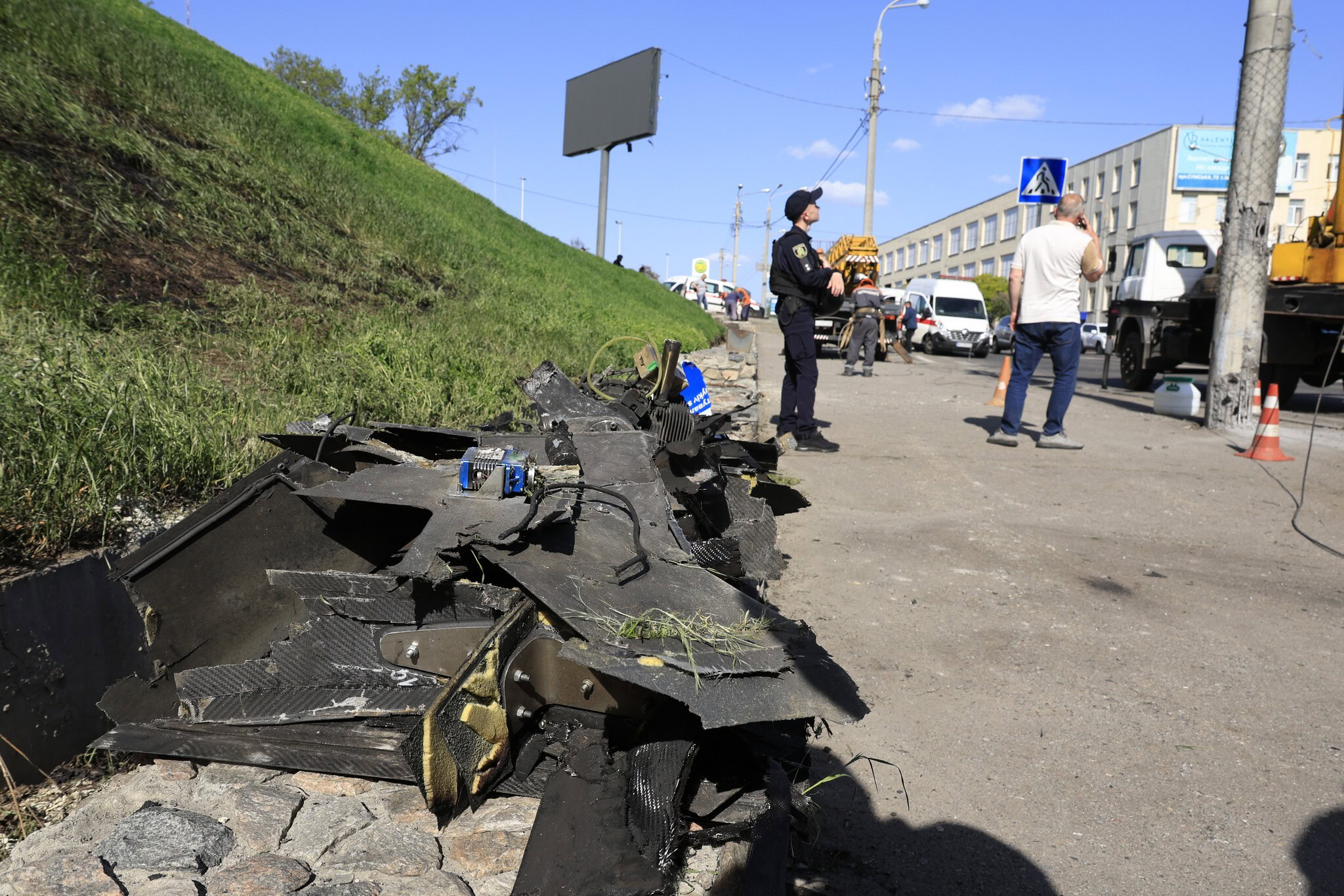 Зображення до:  У квітні внаслідок російських обстрілів Харкова загинули семеро людей, серед яких дитина