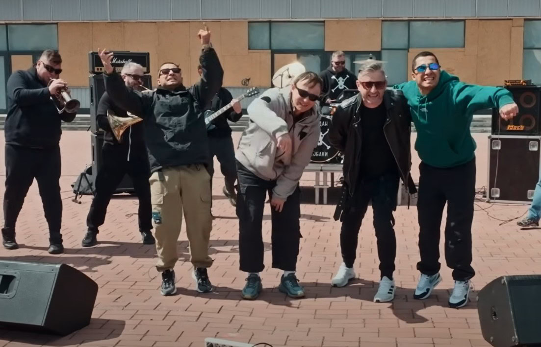Зображення до:  «Курган & Agregat» та «Жадан і Собаки» випустили спільний кліп