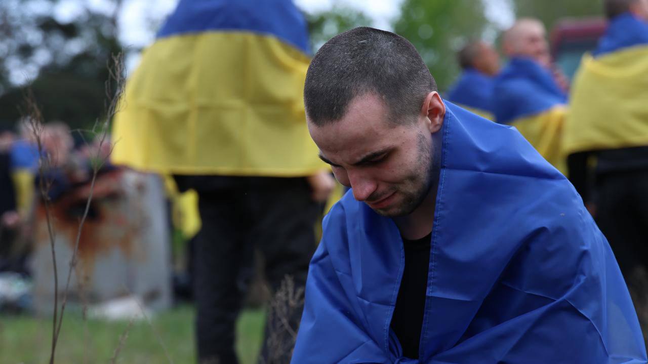 Зображення до:  Під час обміну полоненими 6 травня звільнили сімох воїнів з Харківщини