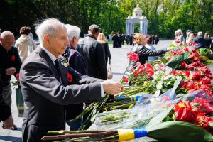 Зображення до посту: У Харкові вшанували пам’ять загиблих у Другій світовій війні