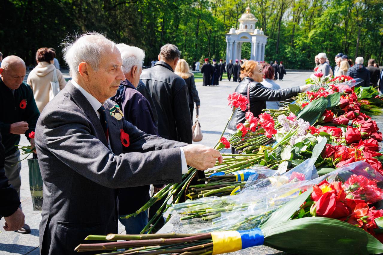Зображення до:  У Харкові вшанували пам’ять загиблих у Другій світовій війні
