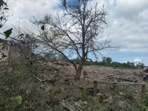 Зображення до посту: Російська армія з реактивної артилерії обстріляла село у Дворічанській громаді: загинула людина