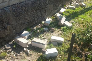 Зображення до посту: У трьох районах Харківщини від обстрілів пошкоджені  будинки, у Лозовій — ліцей