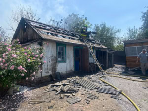 Зображення до посту: росія вдарила по Чистоводівці Ізюмського району: троє загиблих