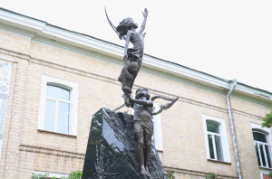 Зображення до посту: За три роки війни на Харківщині загинули 96 дітей