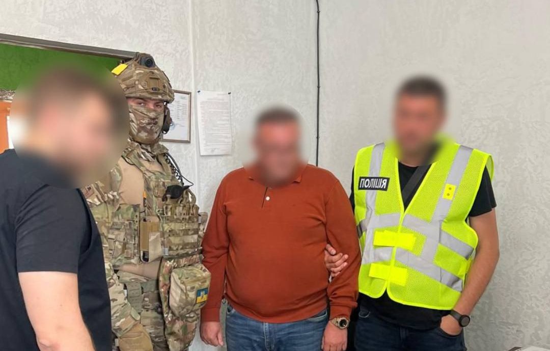 Зображення до:  Загрожує 10 років за ґратами: працівнику ТЦК з Богодухівщини оголосили підозру в хабарництві