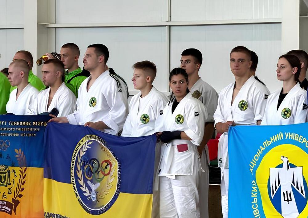 Зображення до:  Харківські спортсмени вибороли 19 медалей на турнірі з бойового двоборства