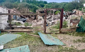 Зображення до посту: Від авіаудару по Вільхуватській громаді загинула жінка, її чоловік поранений