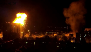 Зображення до посту: Терехов показав відео нічного обстрілу Харкова з камери відеонагляду