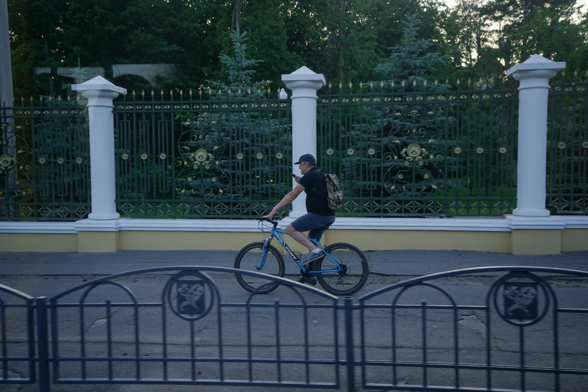 Зображення до:  Чоловікам до 22 років дозволили виїжджати за межі України під час воєнного стану