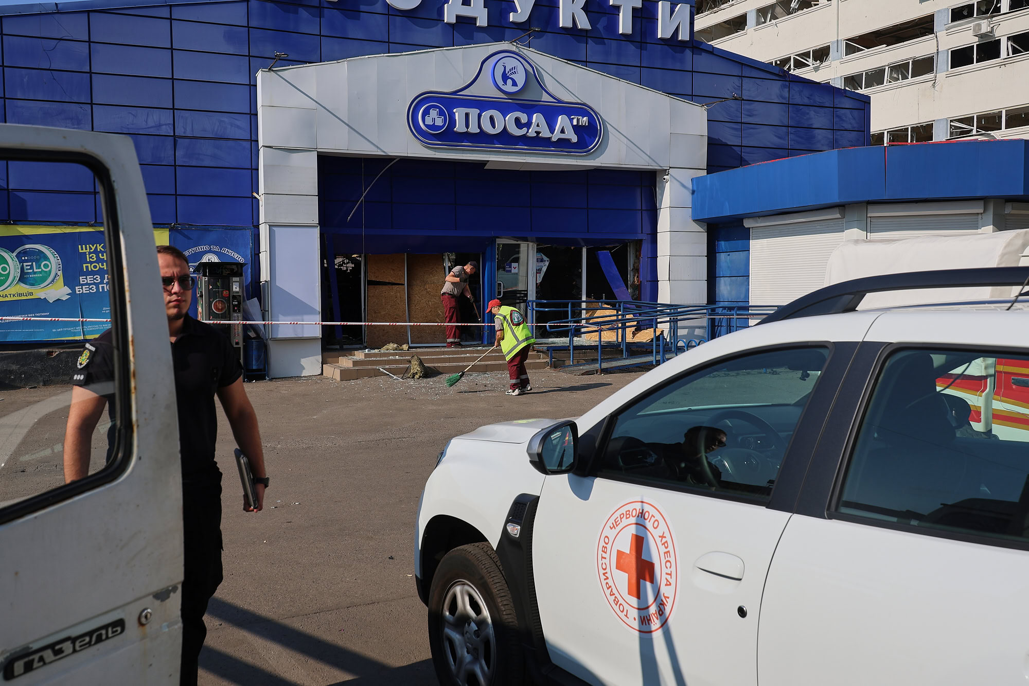 Article Дронова атака на Харків: троє постраждалих — у лікарні, серед них дитина