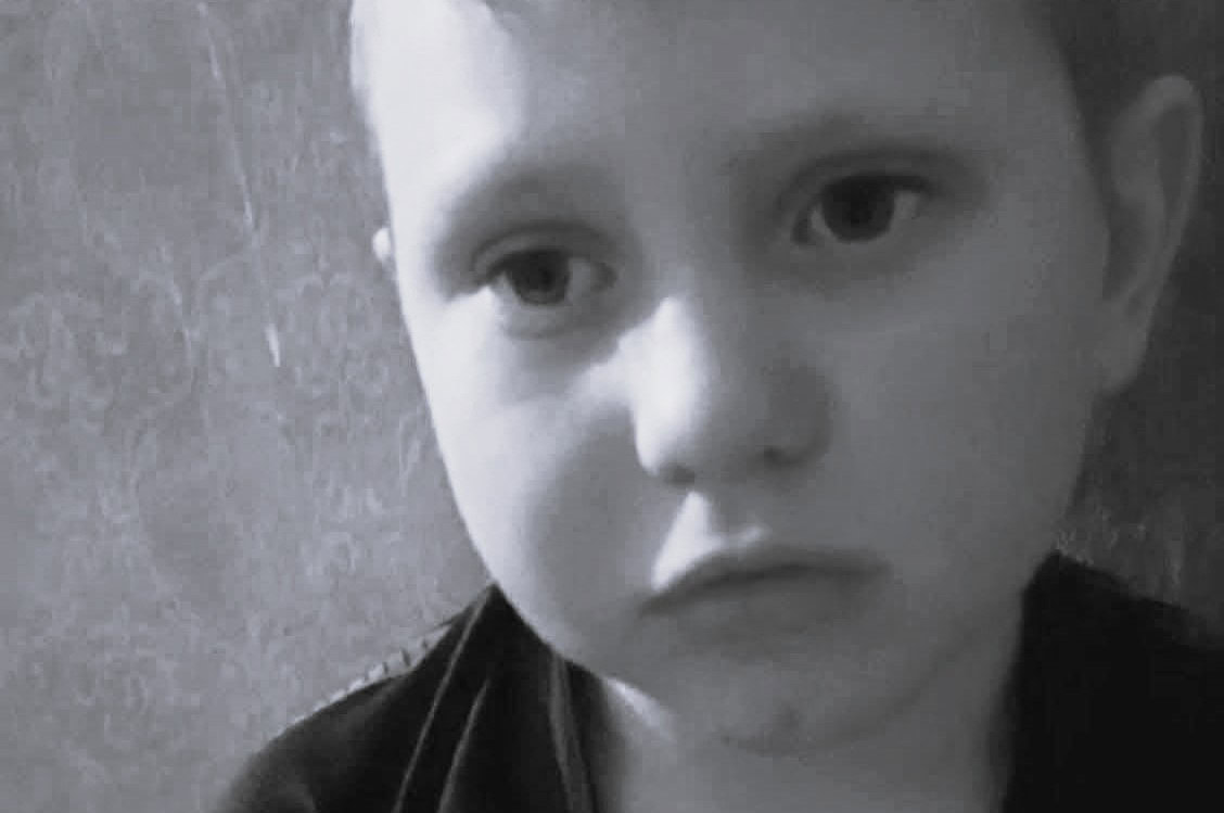 Зображення до:  У Золочівській громаді внаслідок обстрілу загинула дитина