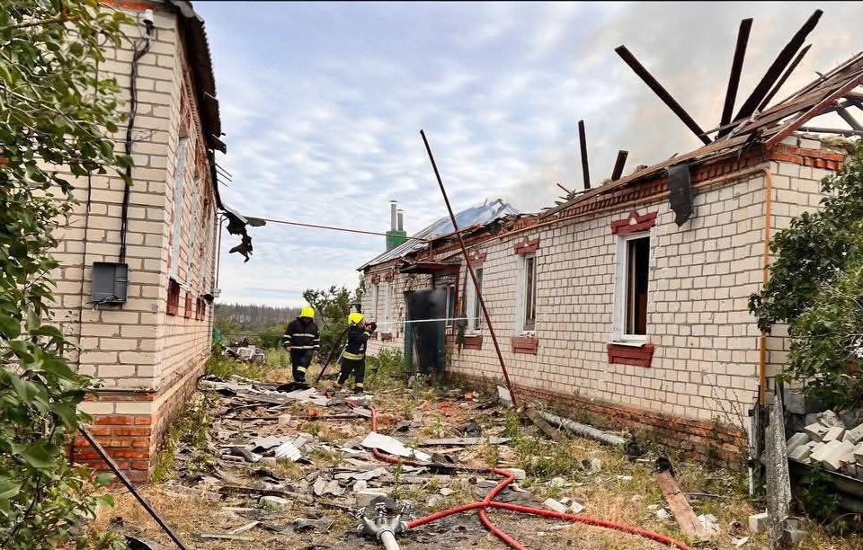 Зображення до:  У Циркунівській громаді від обстрілу спалахнув будинок