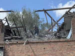 Зображення до посту: Другий день поспіль по Харкову б’ють новими російськими авіабомбами УМПБ-5