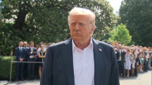 Зображення до посту: Трамп відреагував на удар росії по пологовому будинку в Харкові