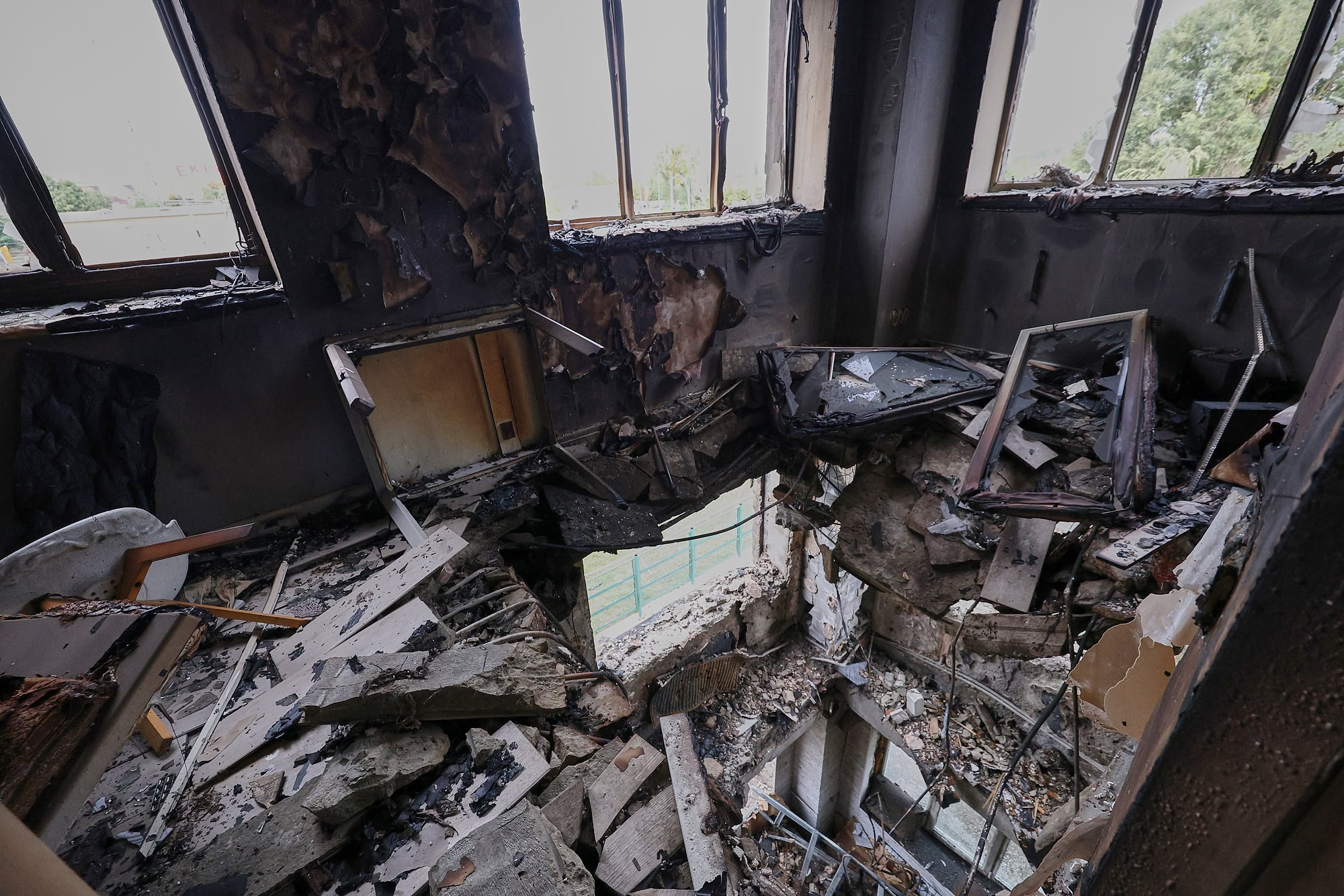 Зображення до:  Кількість загиблих від удару по Харкову зросла до шести — Терехов