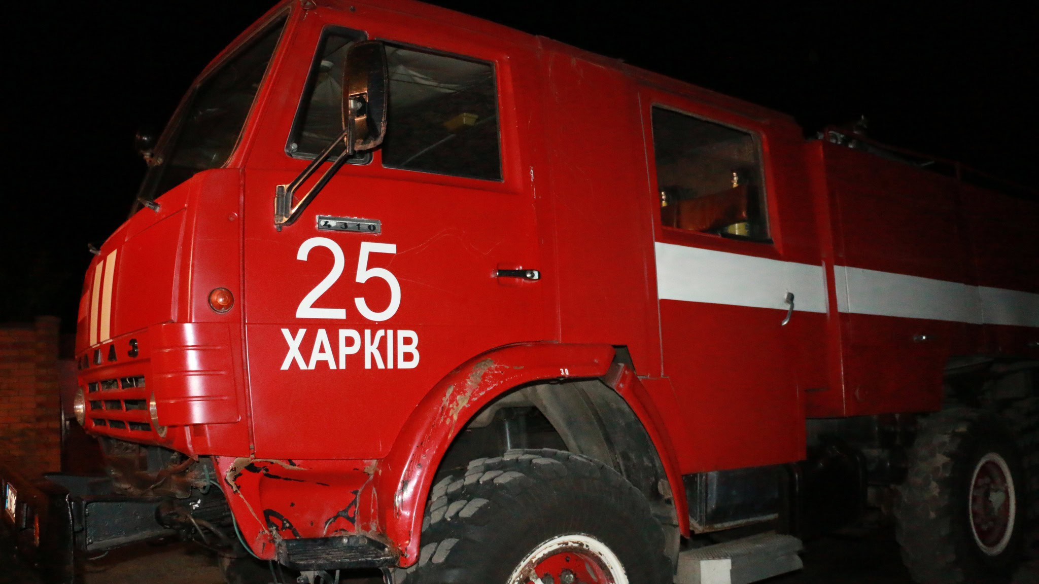 Зображення до:  У Харкові врятували трирічну дитину, яка випала з вікна й опинилася на кондиціонері