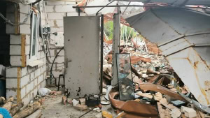 Зображення до посту: Російський дрон поранив цивільного в Куп’янську, інший — влучив біля укриття на Ізюмщині