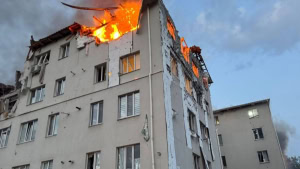 Зображення до посту: Удар по Харкову 18 серпня: патрульна поліція показала відео з місця влучання