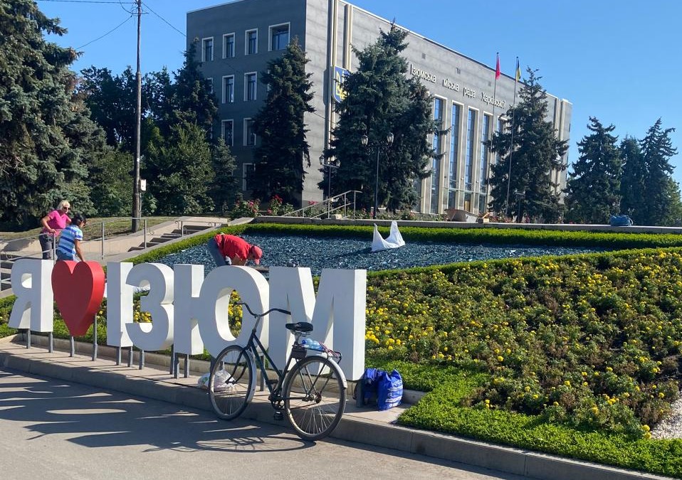 Зображення до:  В Ізюмі пролунали вибухи: начальник МВА розповів про наслідки