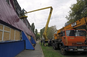 Зображення до посту: У «ХАІ» відновлюють після обстрілів насосну станцію та спорткомплекс