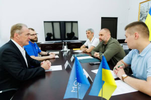 Зображення до посту: МОМ допоможе облаштувати хоспіс у Берестинській громаді й оновити лікарню — у Валківській