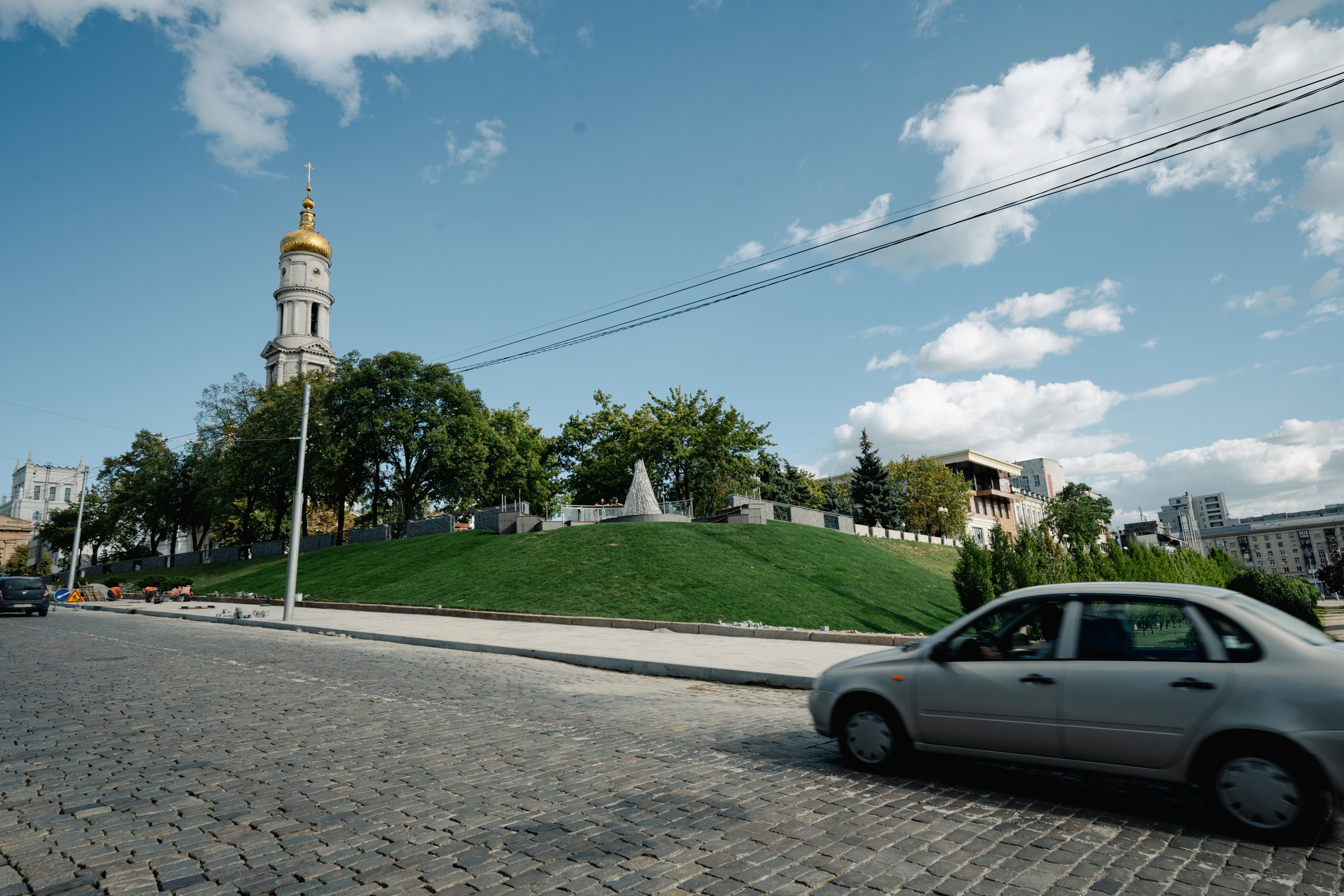 Зображення до: Реконструкція скверу «Вічний вогонь»: без обговорень, під час війни, за 37 млн грн