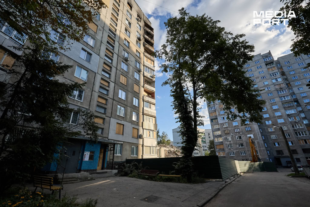 12-поверхівка на вулиці Біблика, 2-Д за рік після обстрілу, вересень 2025 року