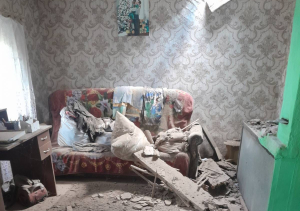 Зображення до посту: Російський дрон пробив дах будинку у Золочівській громаді