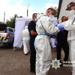 Правоохоронці ідентифікують загиблтих внасілідок російського авіаудару по Яровій, 9 вересня 2025. Фото: Національна поліція України