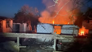 Зображення до посту: Від ударів по Барвінківській громаді та Боровій спалахнули пожежі, постраждали цивільні