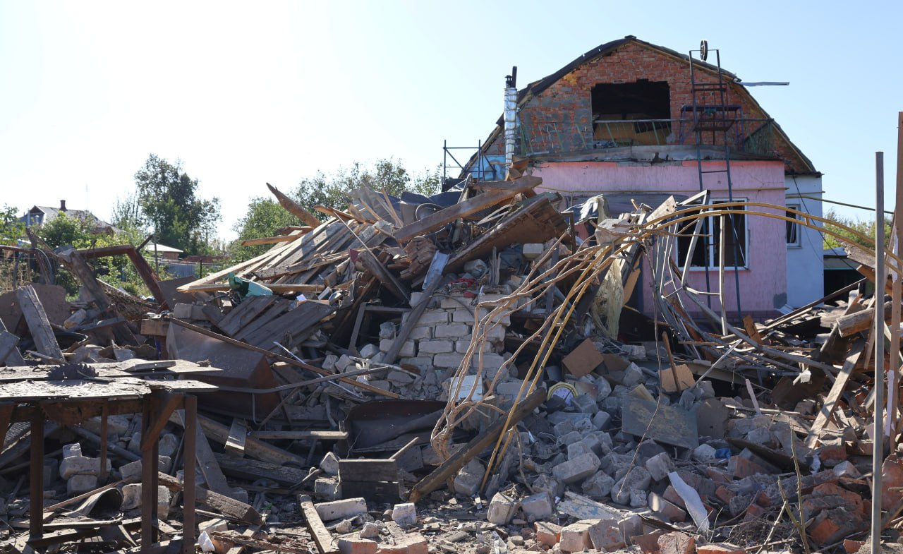 Зображення до:  Російська армія обстріляла Дергачівську громаду: поранений чоловік