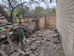 Зображення до посту: На Куп’янщині від обстрілу зруйновано будинок, під завалами можуть бути люди — РВА