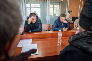 Зображення до посту: Утричі перевищив швидкість, та не визнав вини: суд почав розгляд справи про ДТП на зупинці біля Коротича