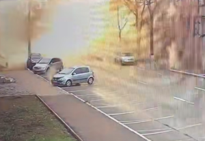 Зображення до посту: Прокуратура показала момент удару дрона по Харкову 22 жовтня: відео