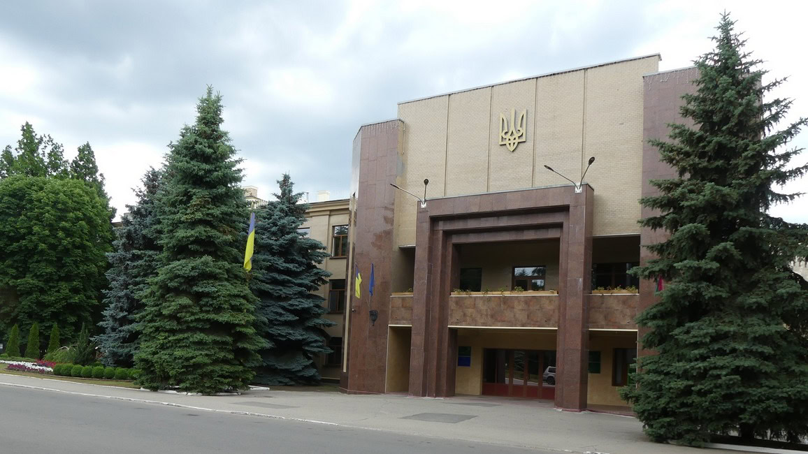 Зображення до:  У Лозовій планують придбати газон для футбольного поля на 1 млн грн