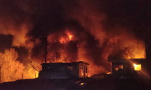 Зображення до посту: У Чугуєві внаслідок обстрілу пошкоджені підприємство та приватні будинки