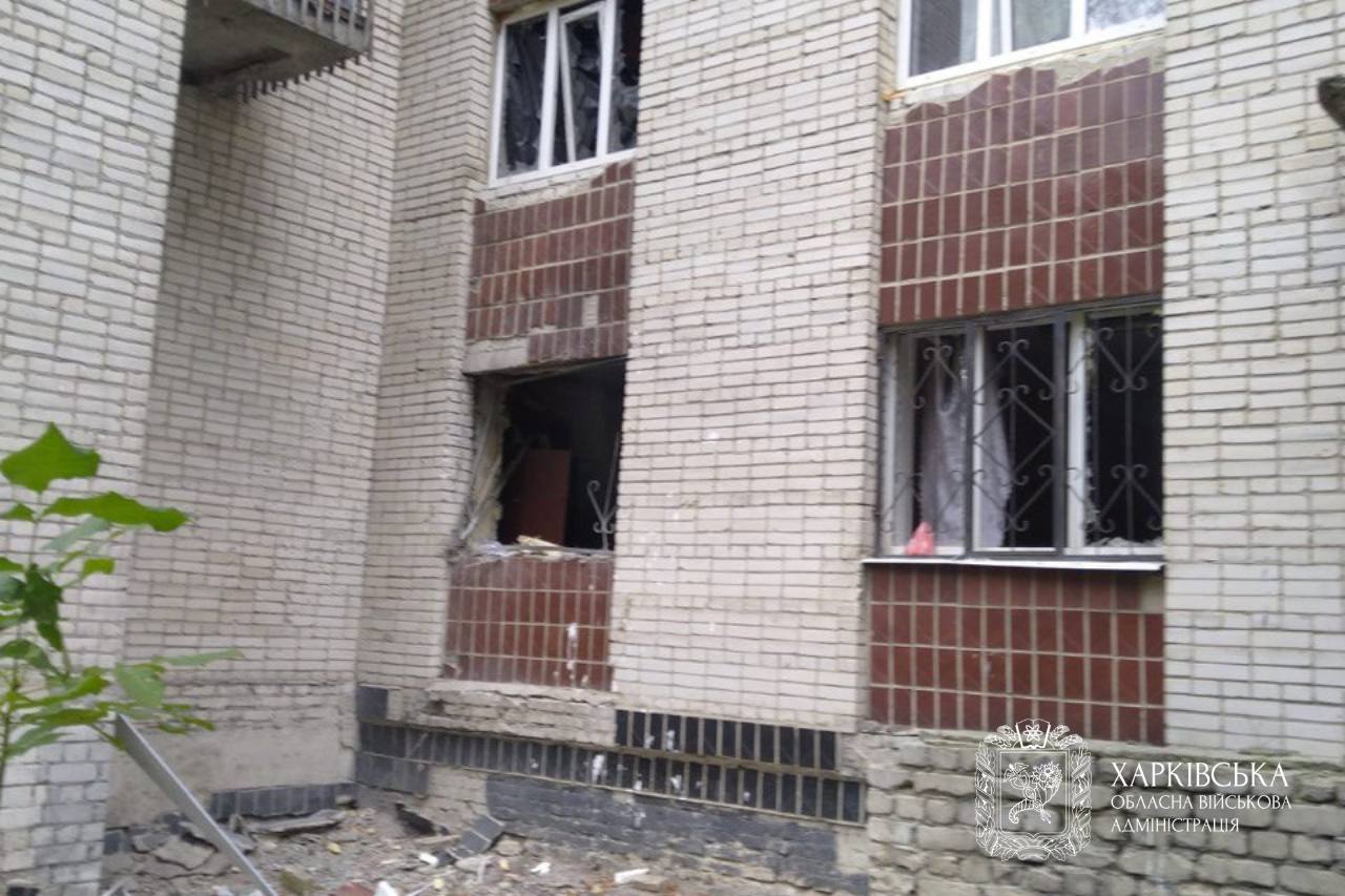 НАслідки удару дрона по гуртожитку у Шевченківському районі Харкова, 18 жовтня 2025.Фото: Харківська ОВА
