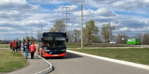 Зображення до посту: У Харкові запустили автобус до міського цвинтаря №13