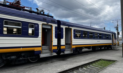 Поїзд на станції