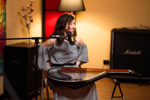 Зображення до посту: У Харкові виступить Banduragirl з камерним концертом «Теплі історії»