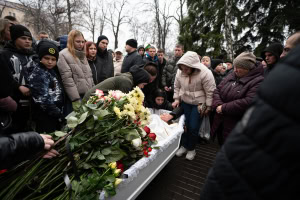 Зображення до посту: У Берестині попрощалися з 17-річною дівчиною, загиблою внаслідок ракетного обстрілу: фото