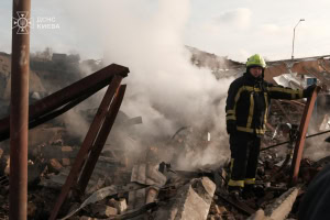 Зображення до посту: У Києві кількість загиблих внаслідок удару рф по місту збільшилася до семи