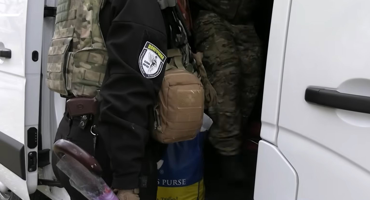 Зображення до:  «Головне — життя зберегти»: як «Білі янголи» евакуюють цивільних з прифронтового Лиману