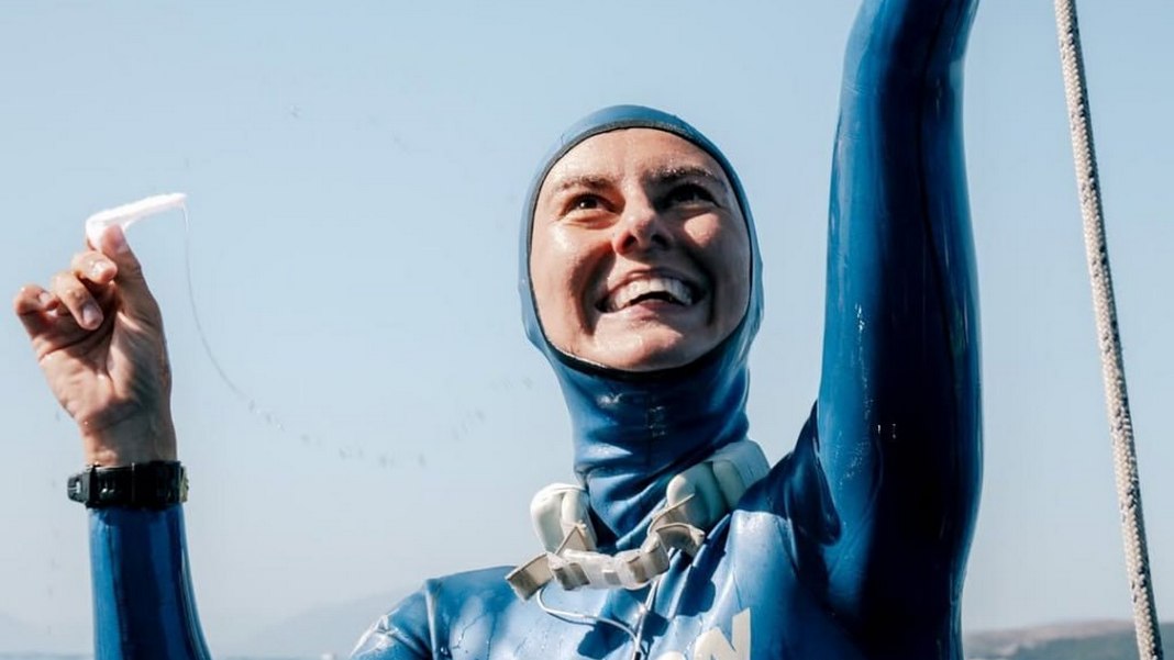 Зображення до:  Перевершила власне досягнення: харківська дайверка Садурська встановила світовий рекорд